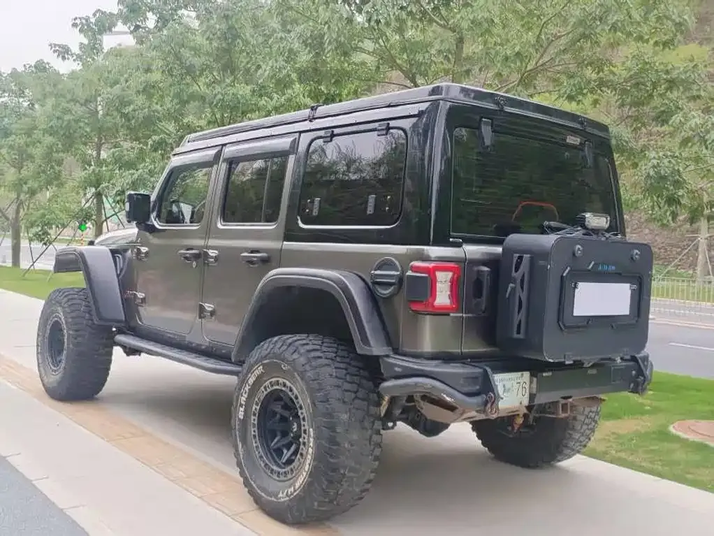 Jeep Wrangler — фото 2