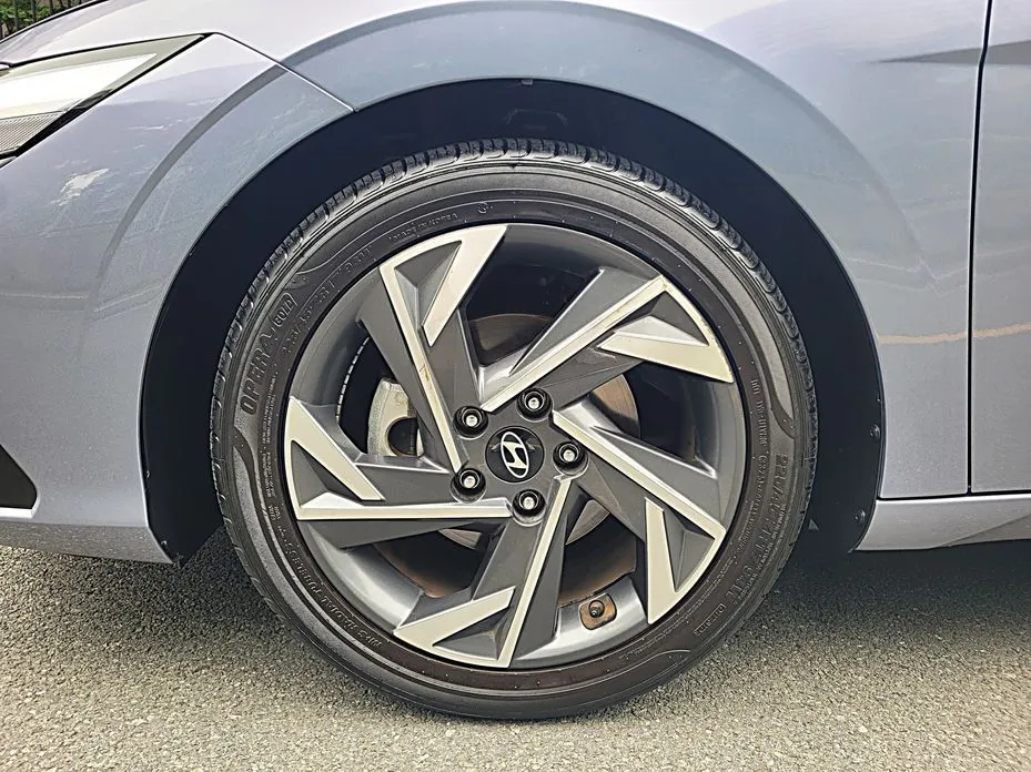 Hyundai AVANTE — фото 2