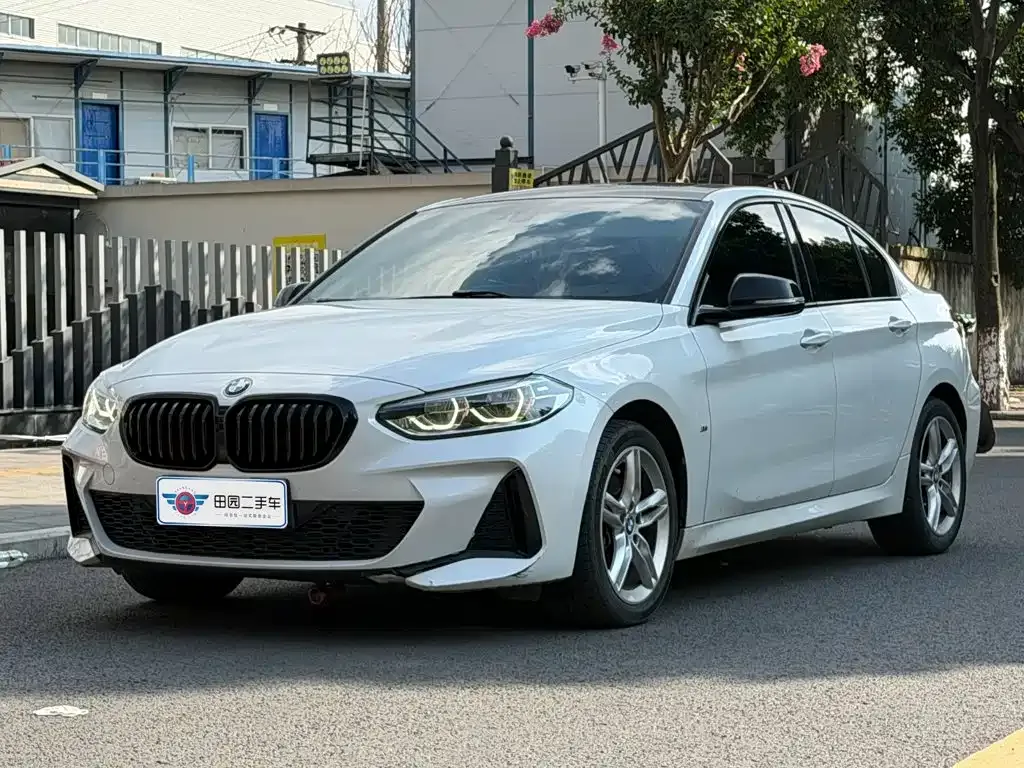 BMW 1 Series — фото 1