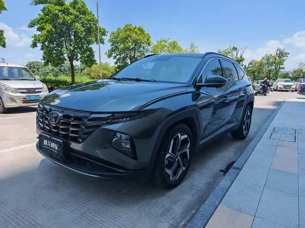Hyundai Tucson — фото 1