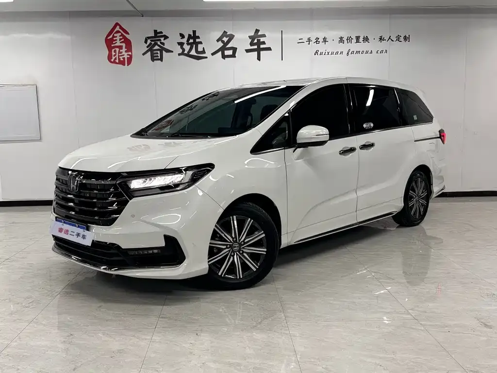 Honda Odyssey — фото 1