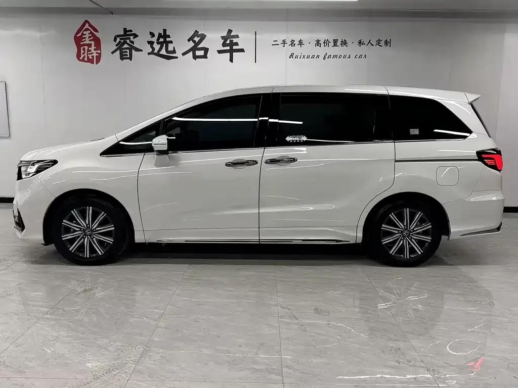 Honda Odyssey — фото 4