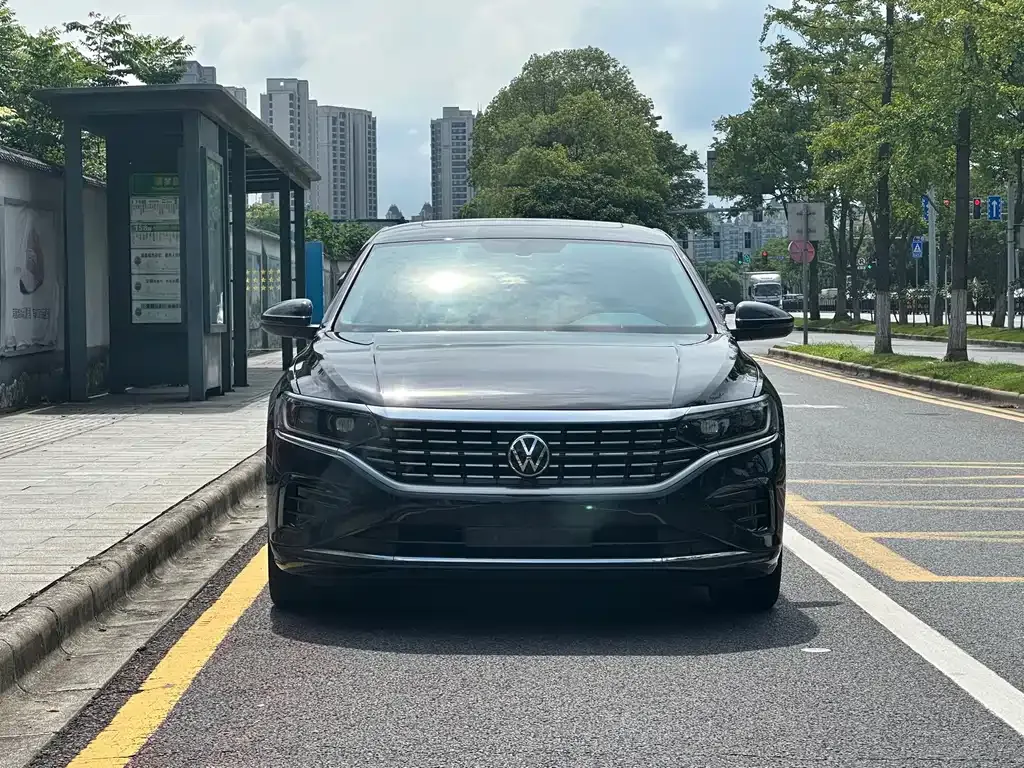 Volkswagen Passat — фото 8