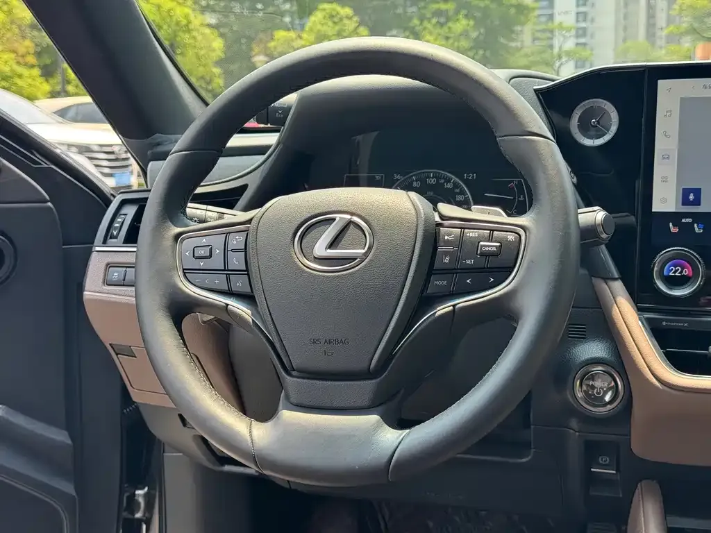 Lexus ES — фото 3