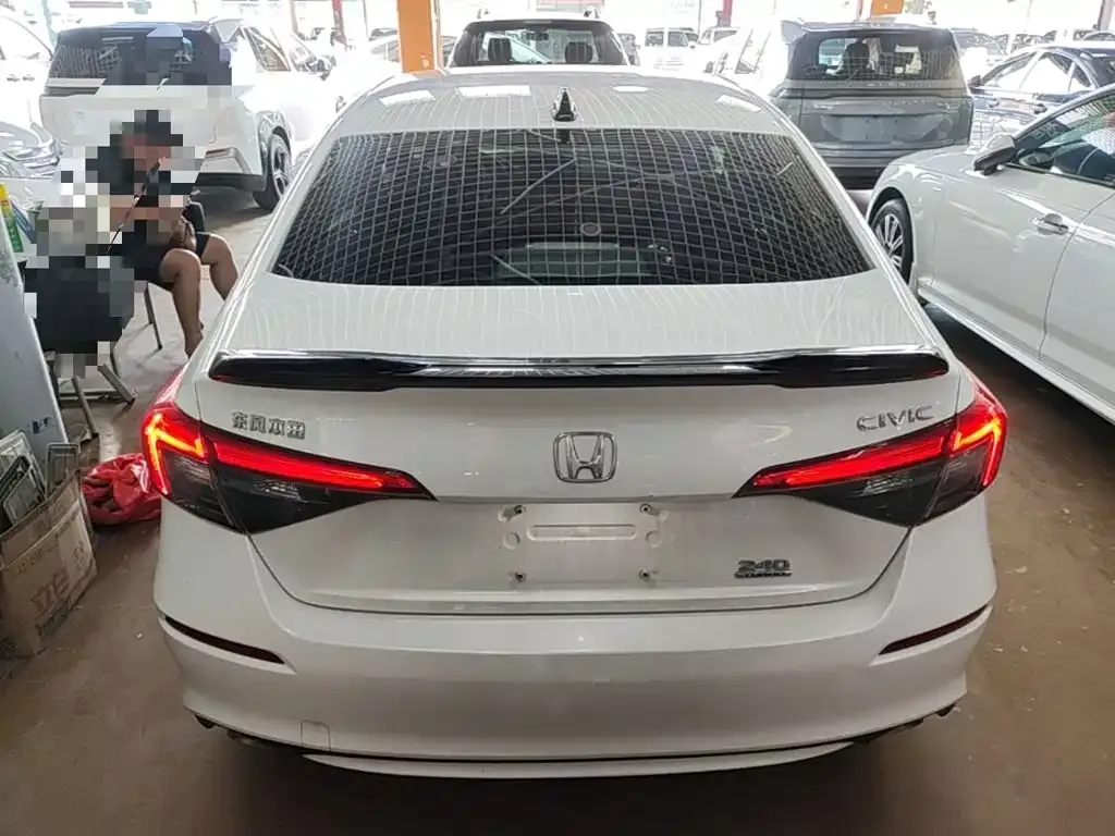 Honda Civic — фото 7