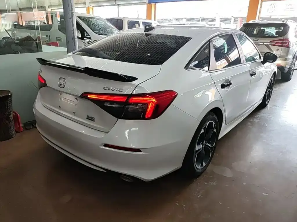 Honda Civic — фото 2