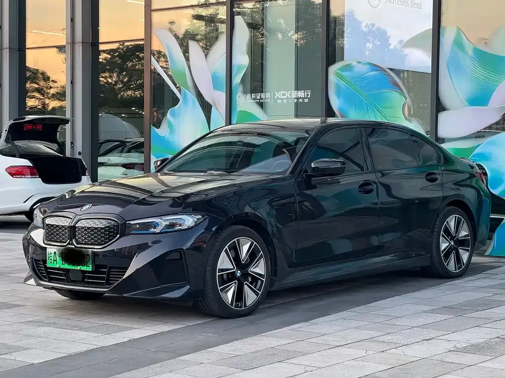 BMW i3 — фото 1