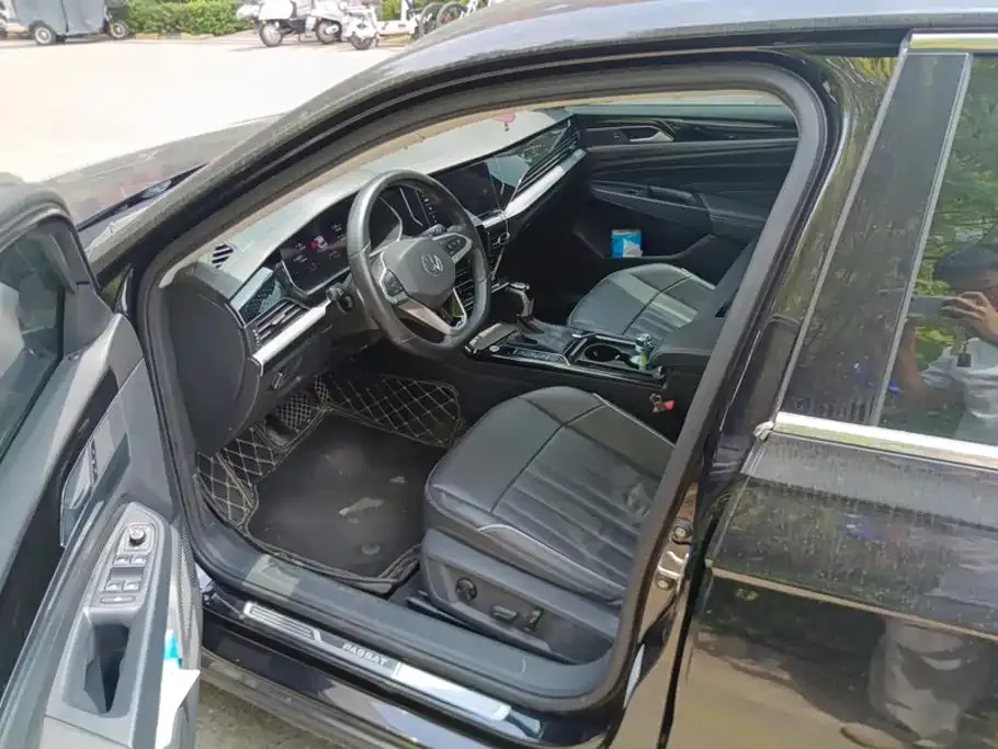Volkswagen Passat — фото 6