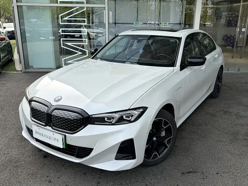 BMW i3 — фото 1