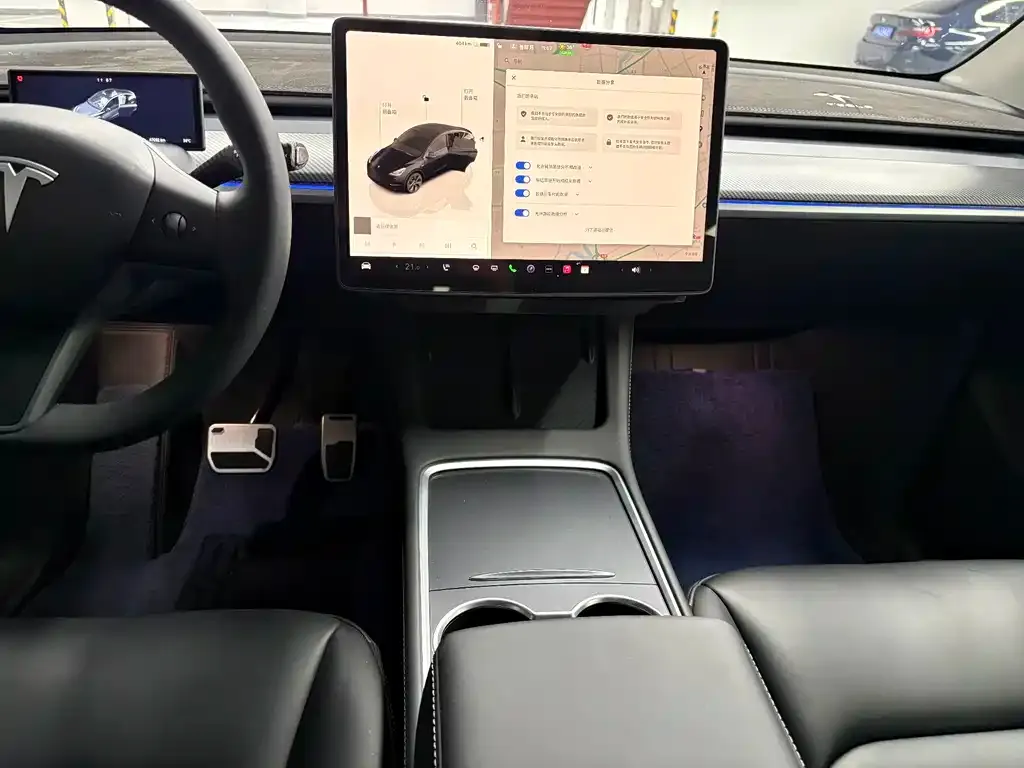 Tesla Model Y — фото 2