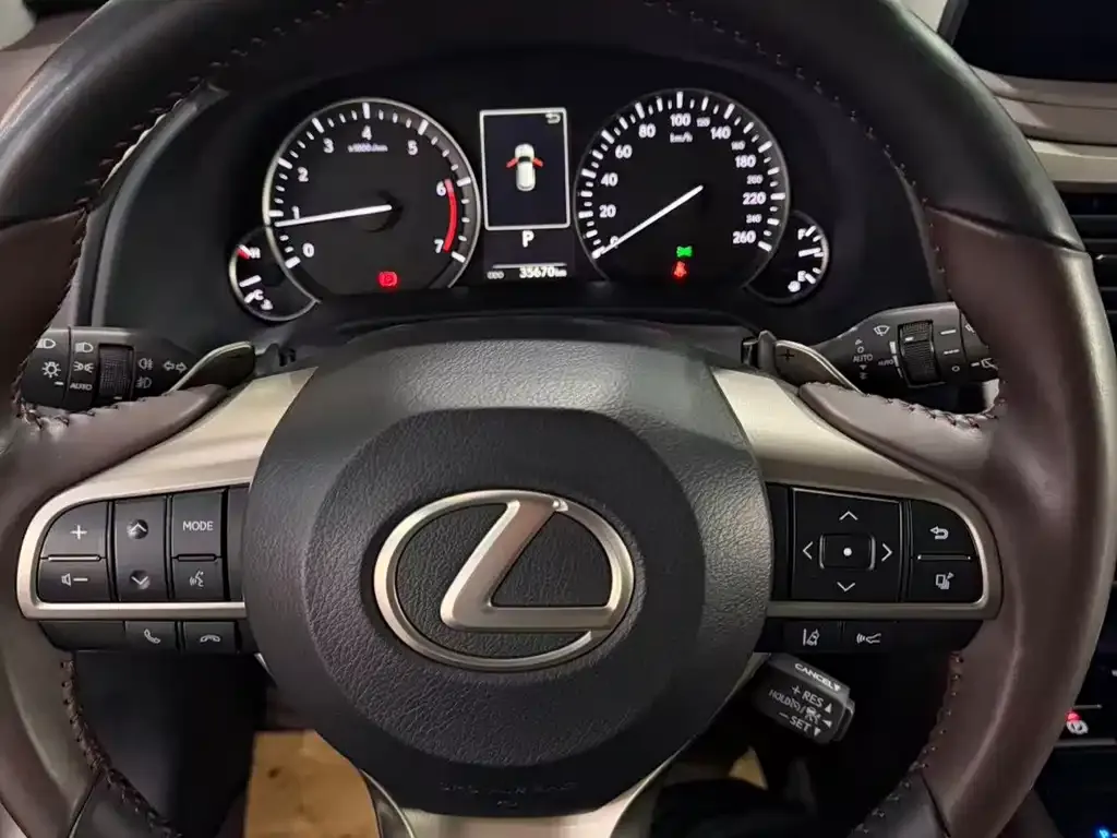 Lexus RX — фото 7
