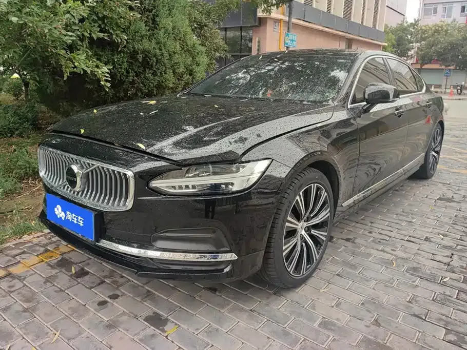 Volvo S90 — фото 1
