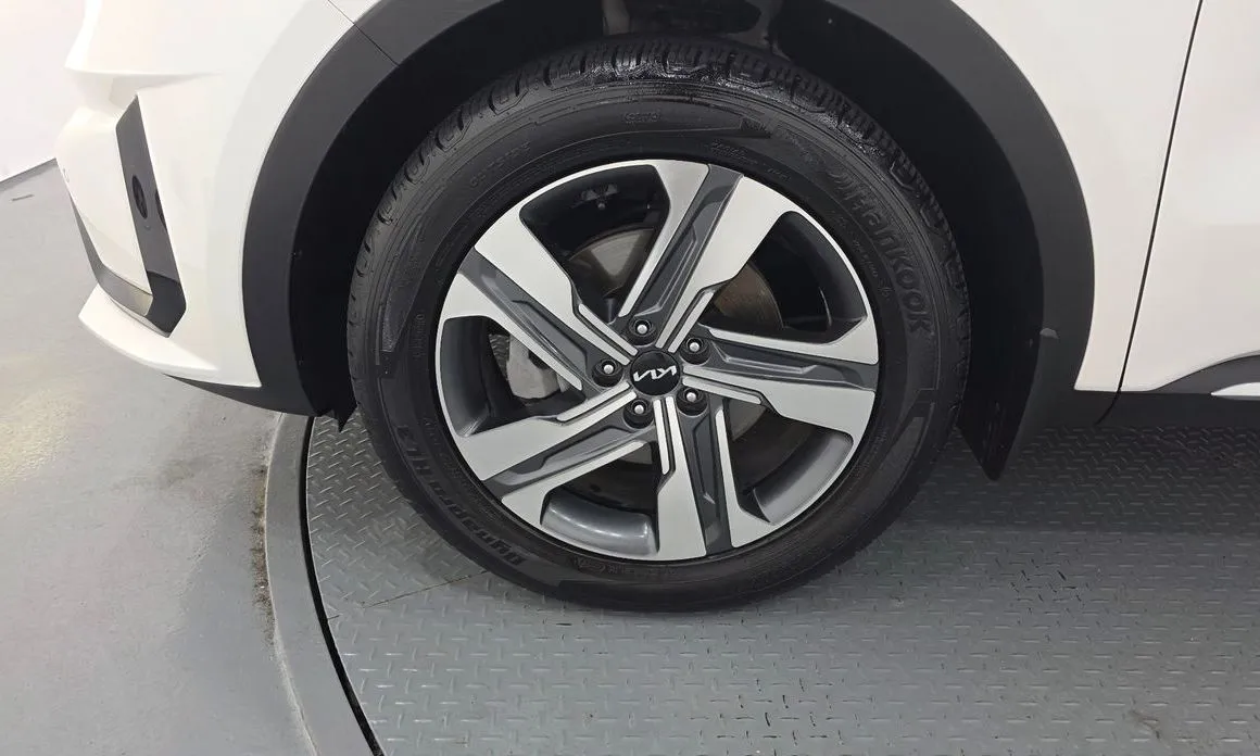Kia Sorento — фото 8