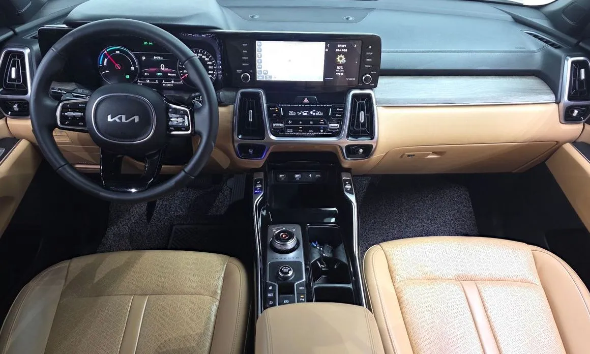 Kia Sorento — фото 10