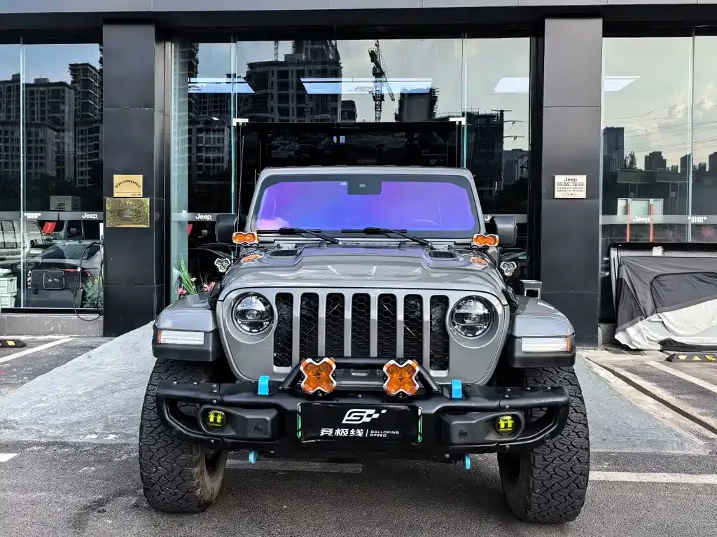Jeep Wrangler PHEV — фото 7
