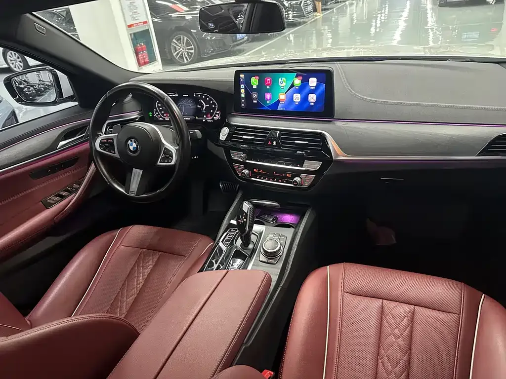 BMW 5 Series — фото 10