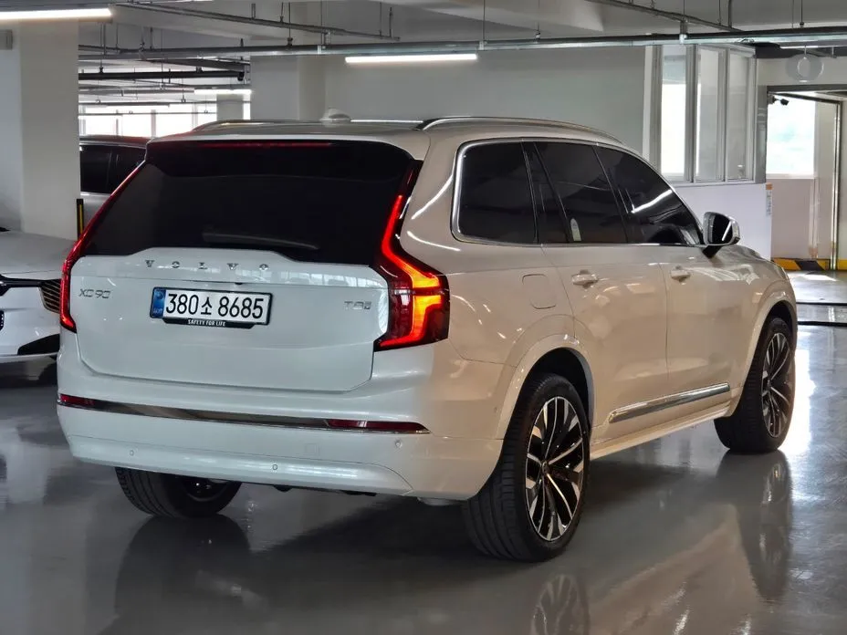 Volvo XC90 — фото 4