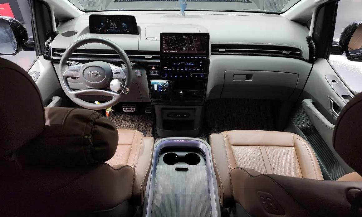 Hyundai Staria — фото 7