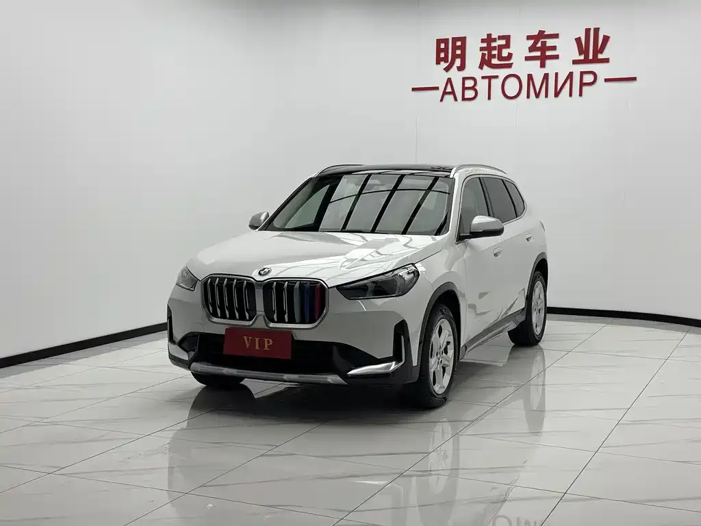 BMW X1 — фото 5