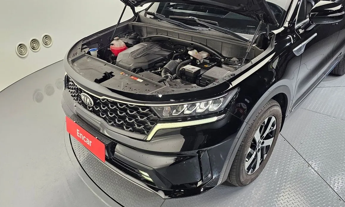 Kia Sorento — фото 8