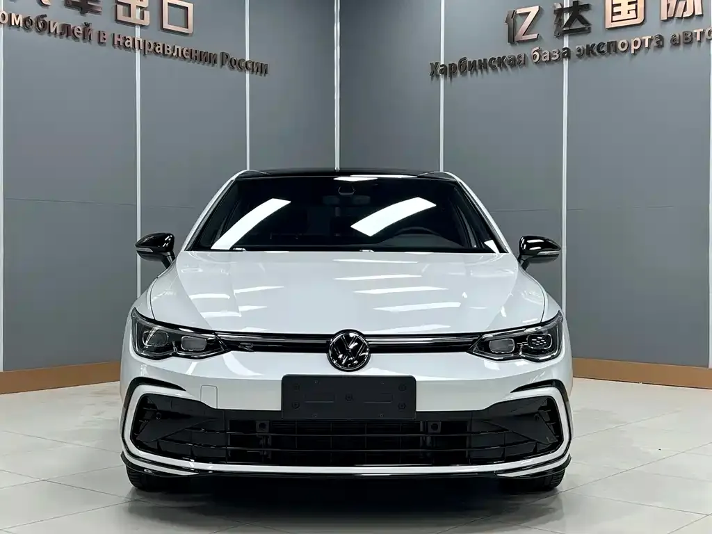 Volkswagen Golf — фото 10