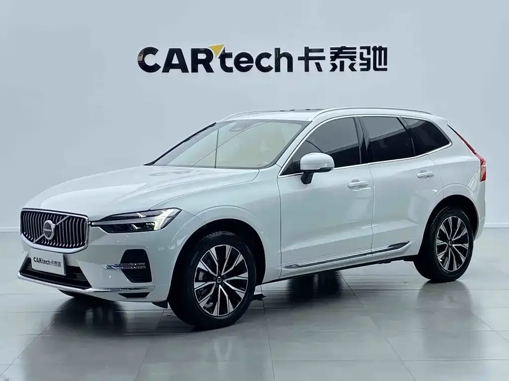 Volvo XC60 — фото 1