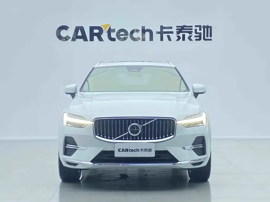 Volvo XC60 — фото 2