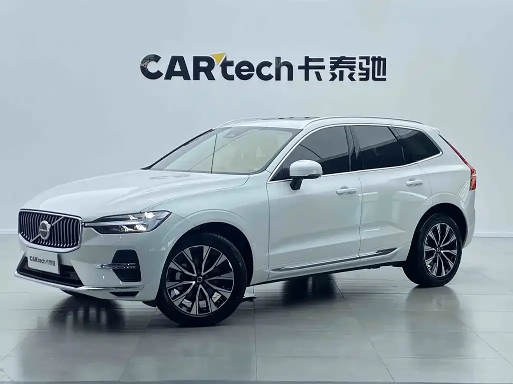 Volvo XC60 — фото 9