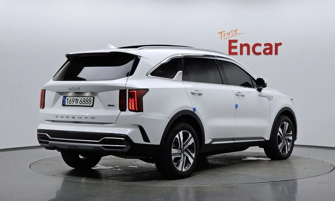 Kia Sorento — фото 6