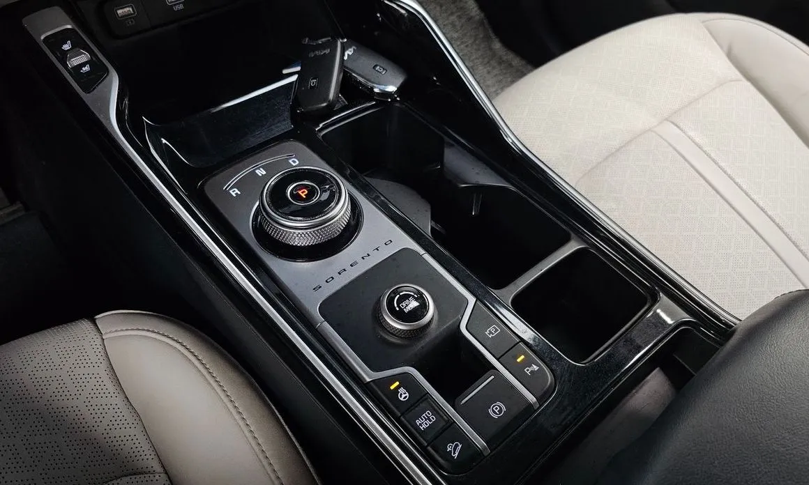 Kia Sorento — фото 3