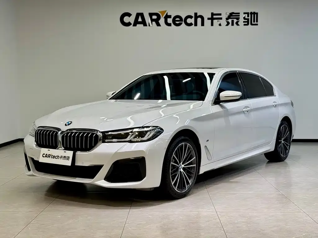 BMW 5 Series — фото 1