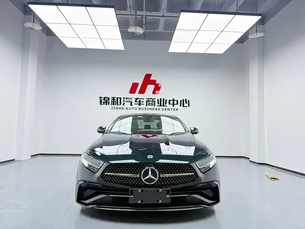 Mercedes-Benz CLS — фото 1