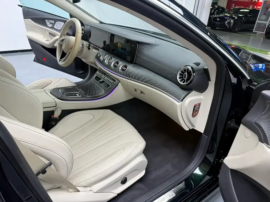 Mercedes-Benz CLS — фото 4