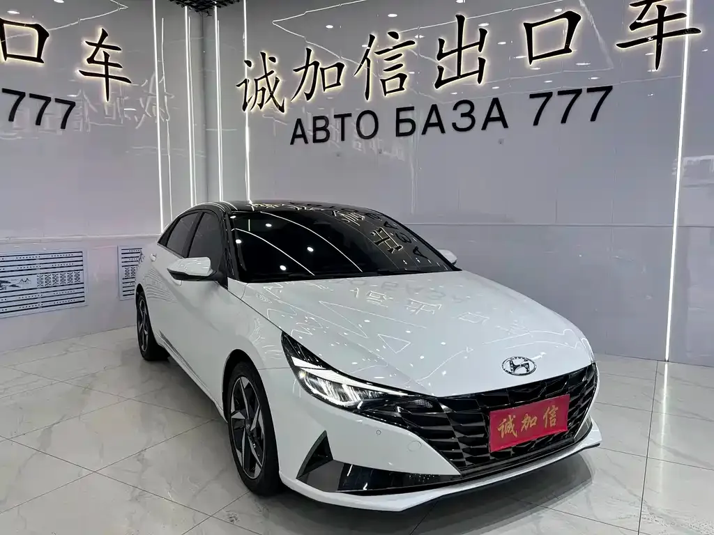 Hyundai Elantra — фото 4