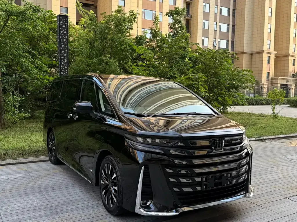 Toyota Vellfire — фото 7