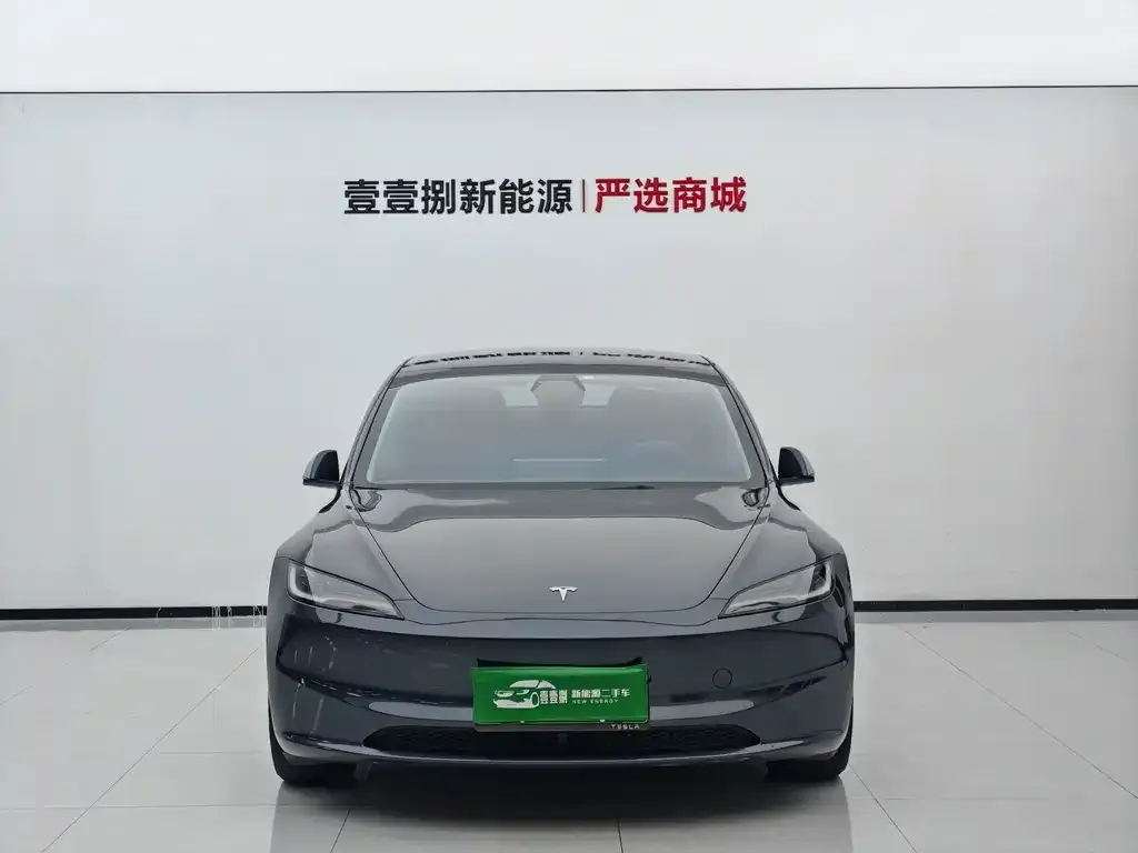 Tesla Model 3 — фото 3