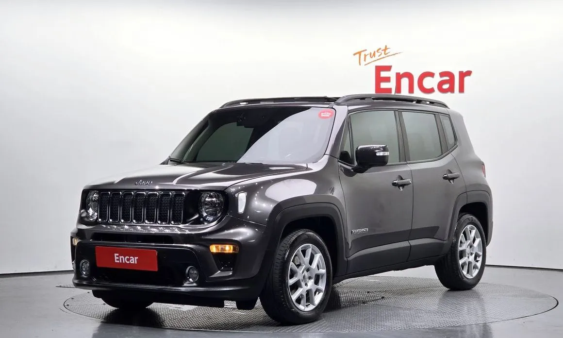 Jeep Renegade — фото 1