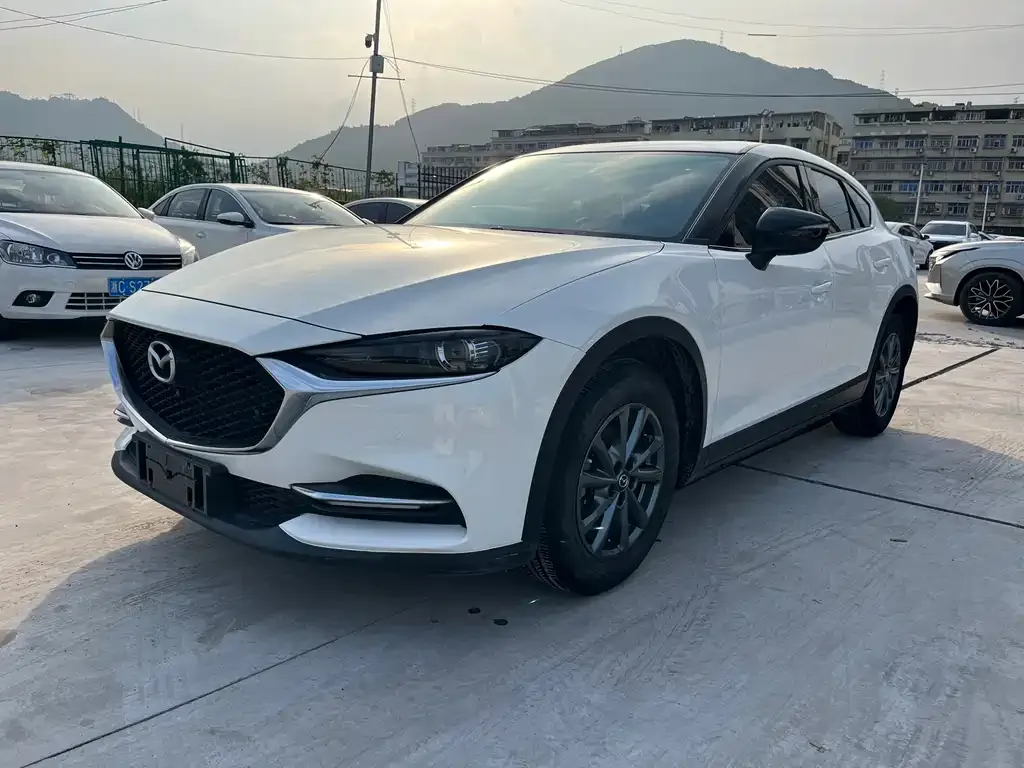 Mazda CX-4 — фото 1