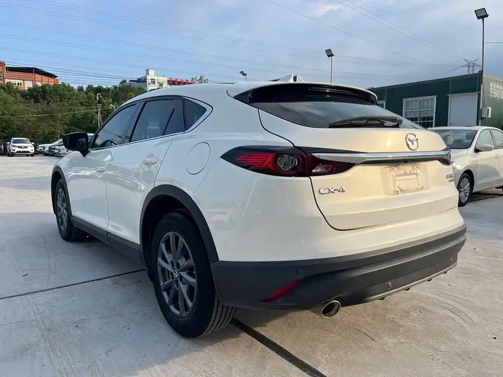 Mazda CX-4 — фото 5