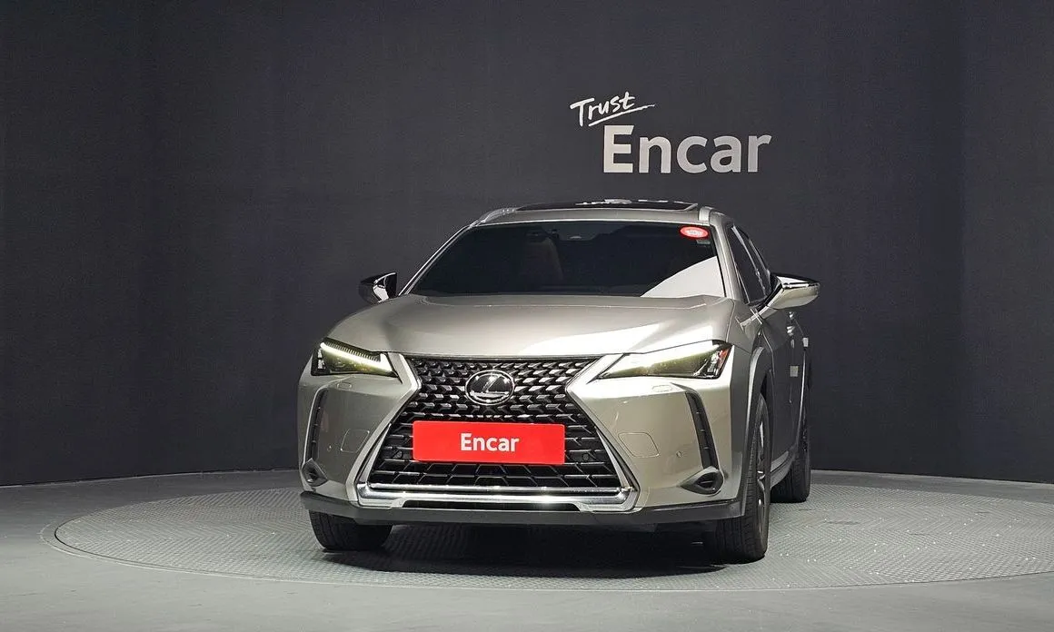 Lexus UX — фото 5