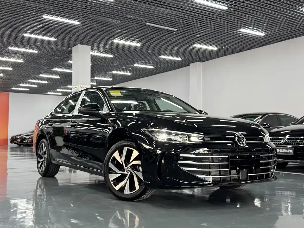 Volkswagen Passat — фото 8