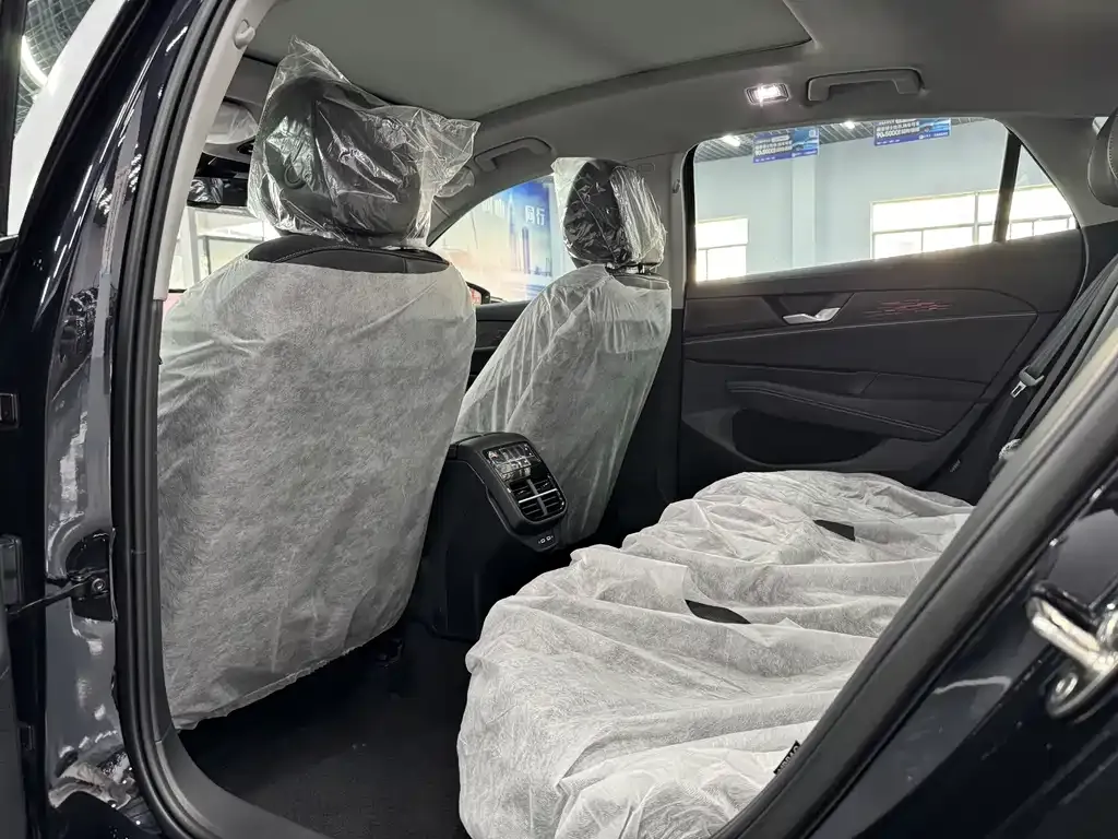 Volkswagen Passat — фото 4