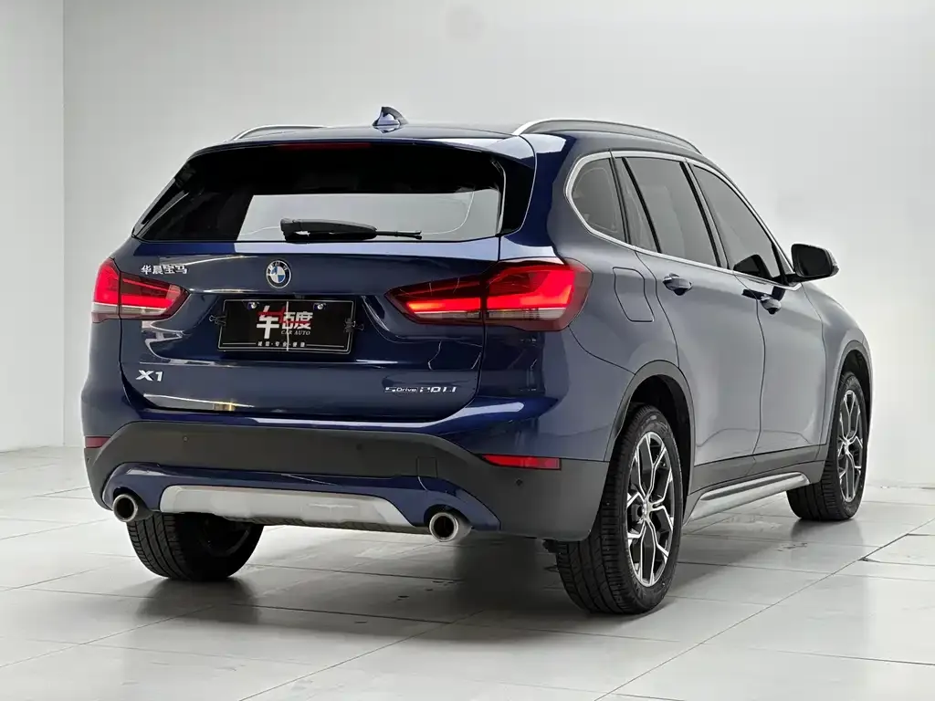 BMW X1 — фото 4