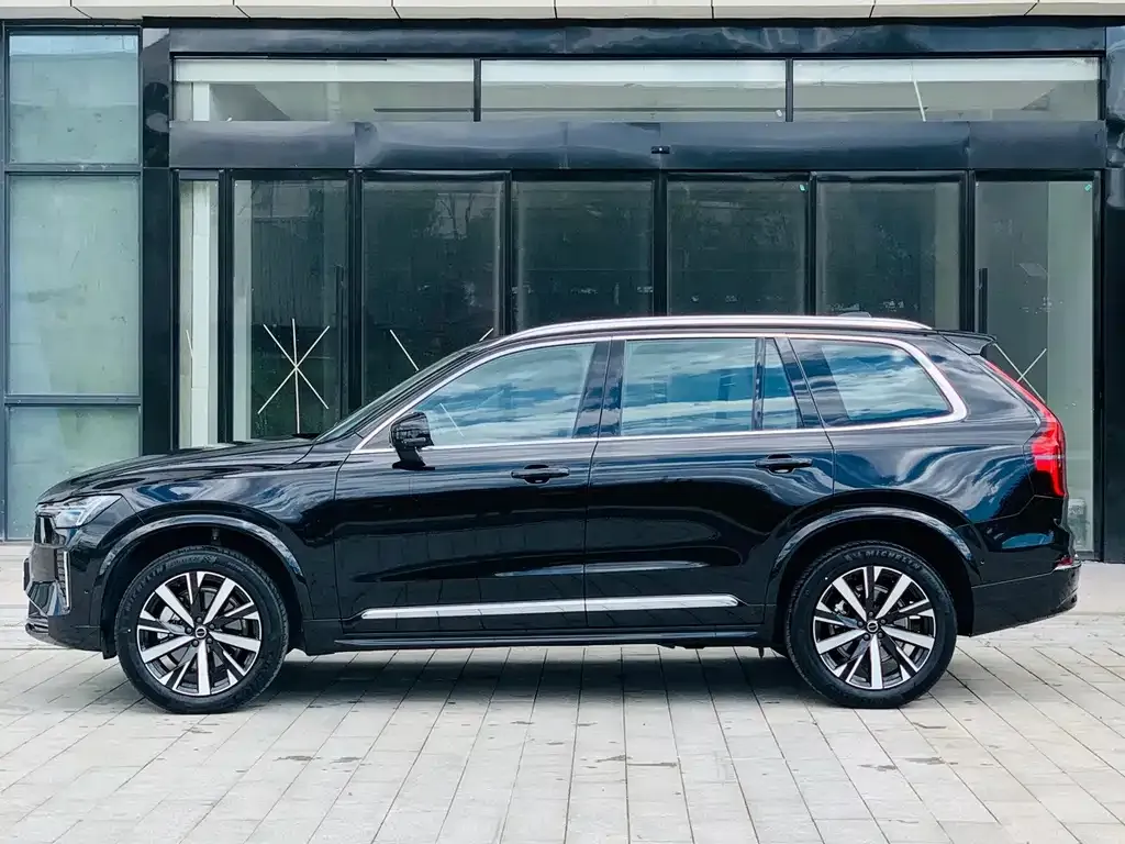 Volvo XC90 — фото 7