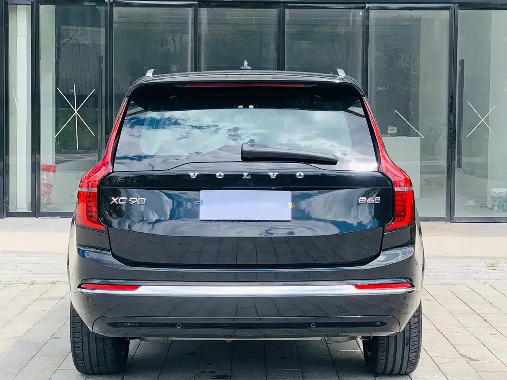 Volvo XC90 — фото 2