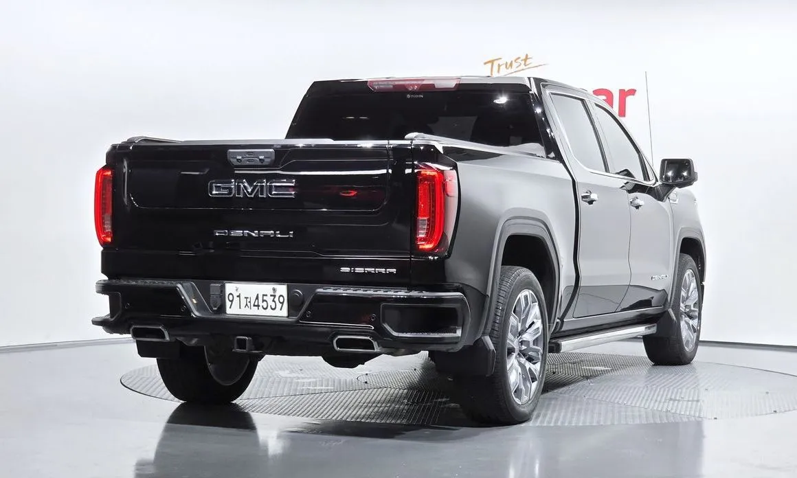 GMC Sierra — фото 3