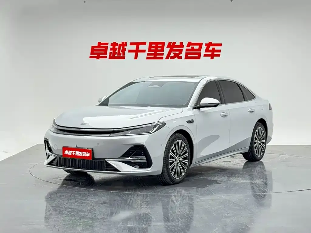 Geely 银河A7 EM — фото 1