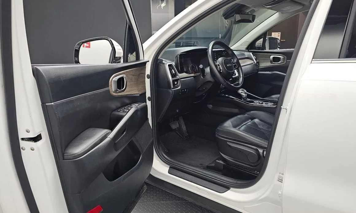 Kia Sorento — фото 9