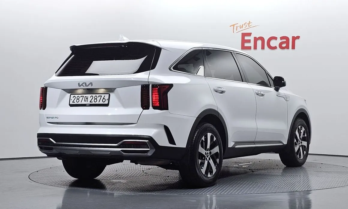 Kia Sorento — фото 7