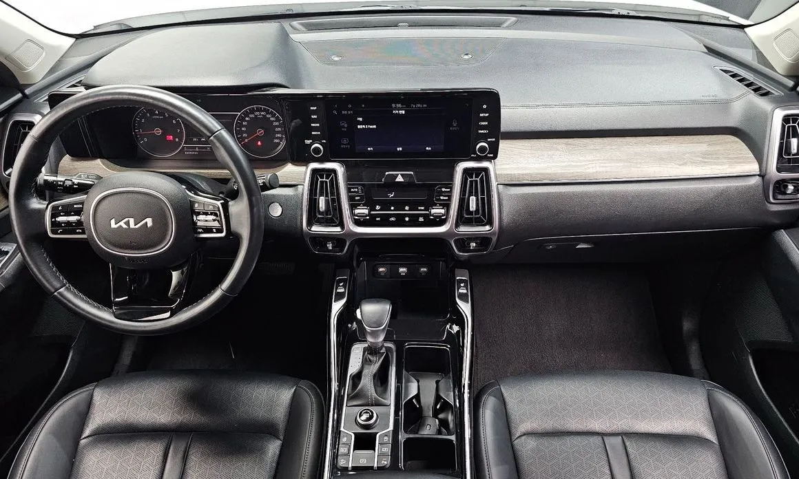 Kia Sorento — фото 8